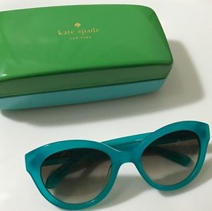 EUC Kate Spade sunglasses in cool turquoise with case